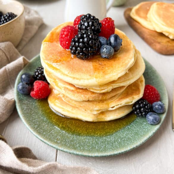 Pancakes mit Ahornsirup