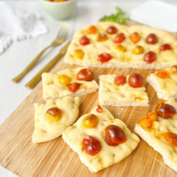 Focaccia mit Tomaten