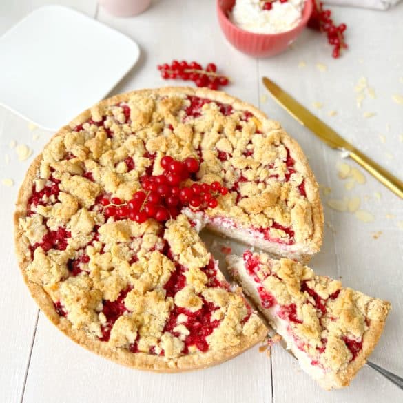 Johannisbeer-Streuselkuchen mit Quark