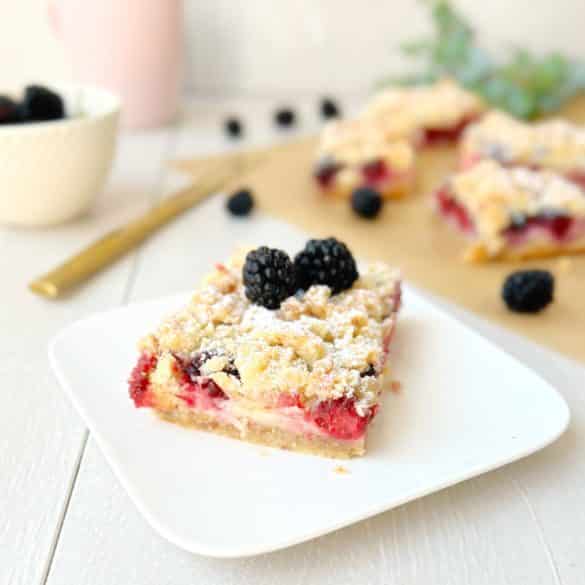 Brombeer-Streuselkuchen mit Mandeln