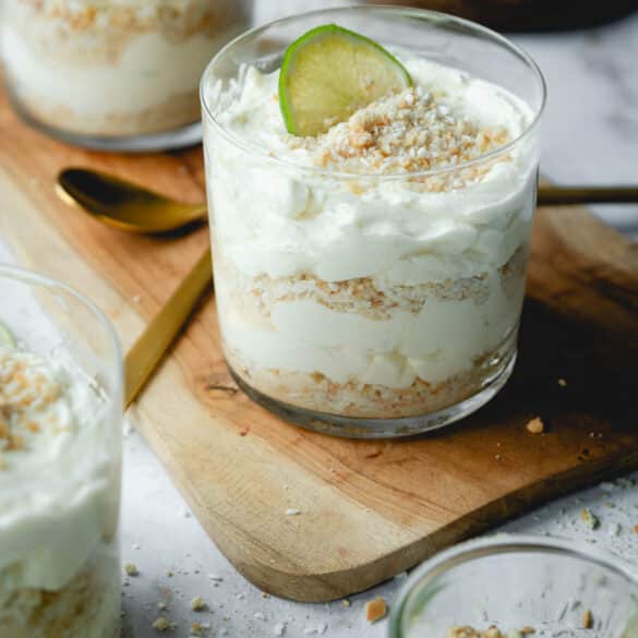 Limetten-Mousse im Glas