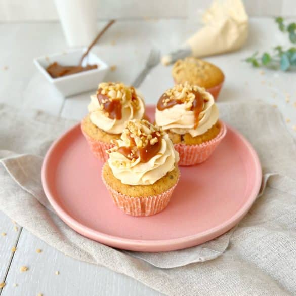 Nuss-Cupcakes mit Karamell