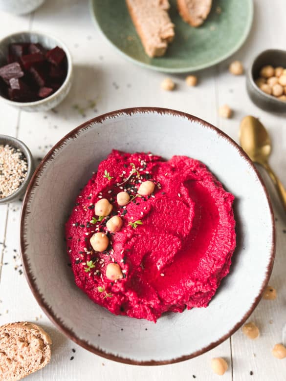 Rote Bete-Hummus: der farbenfrohste Dip! - Sheepysbakery