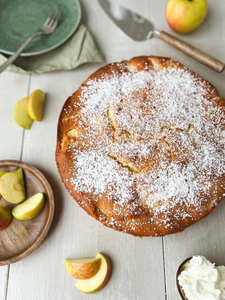 Schneller-Apfelkuchen ganz