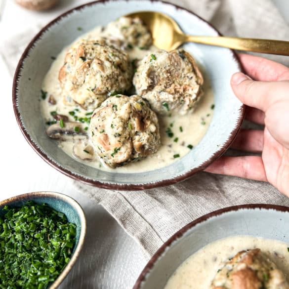 Semmelknödel mit Rahmchampignons