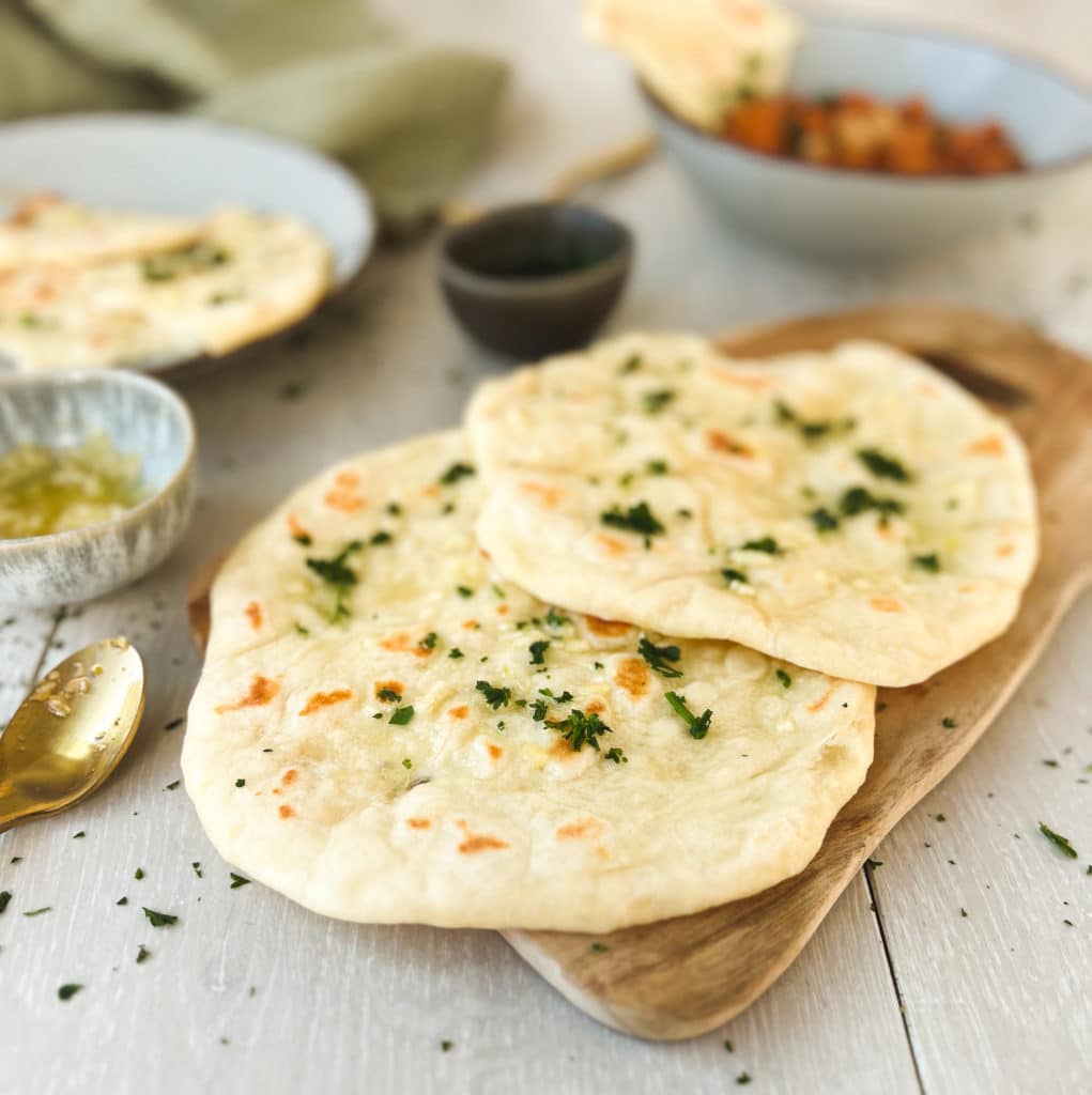 Naan-Brot aus der Pfanne