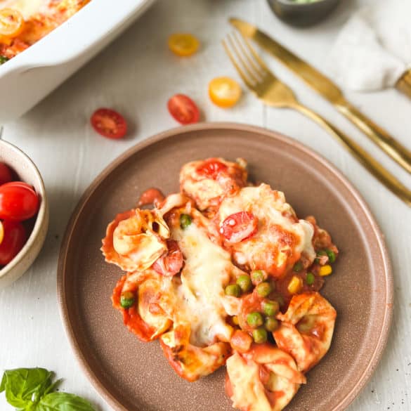 Tortellini Auflauf mit Tomatensoße