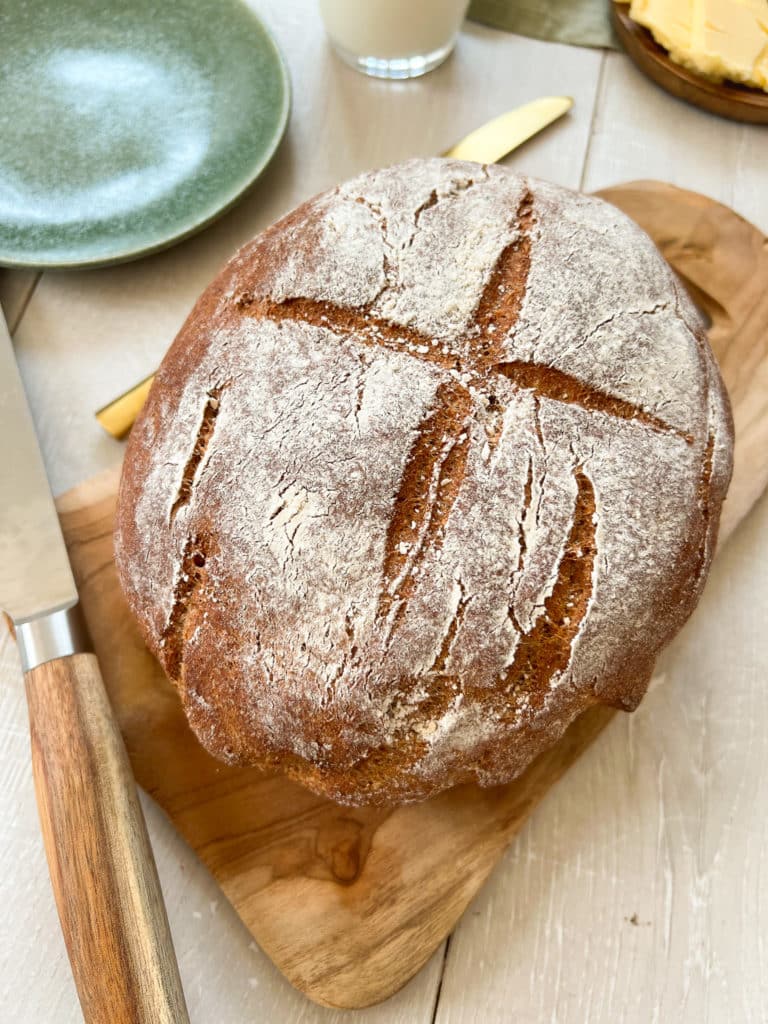 Buttermilchbrot ganz