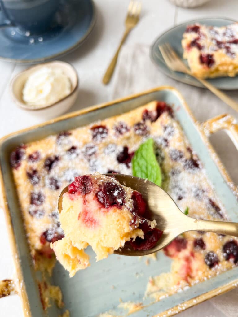 Clafoutis mit Löffel