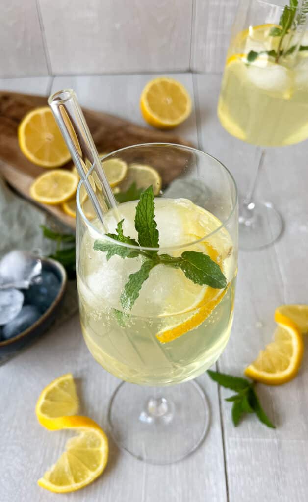 Limoncello Spritz mit Prosecco