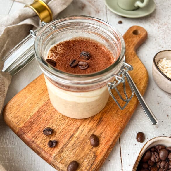 Overnight Oats Tiramisu