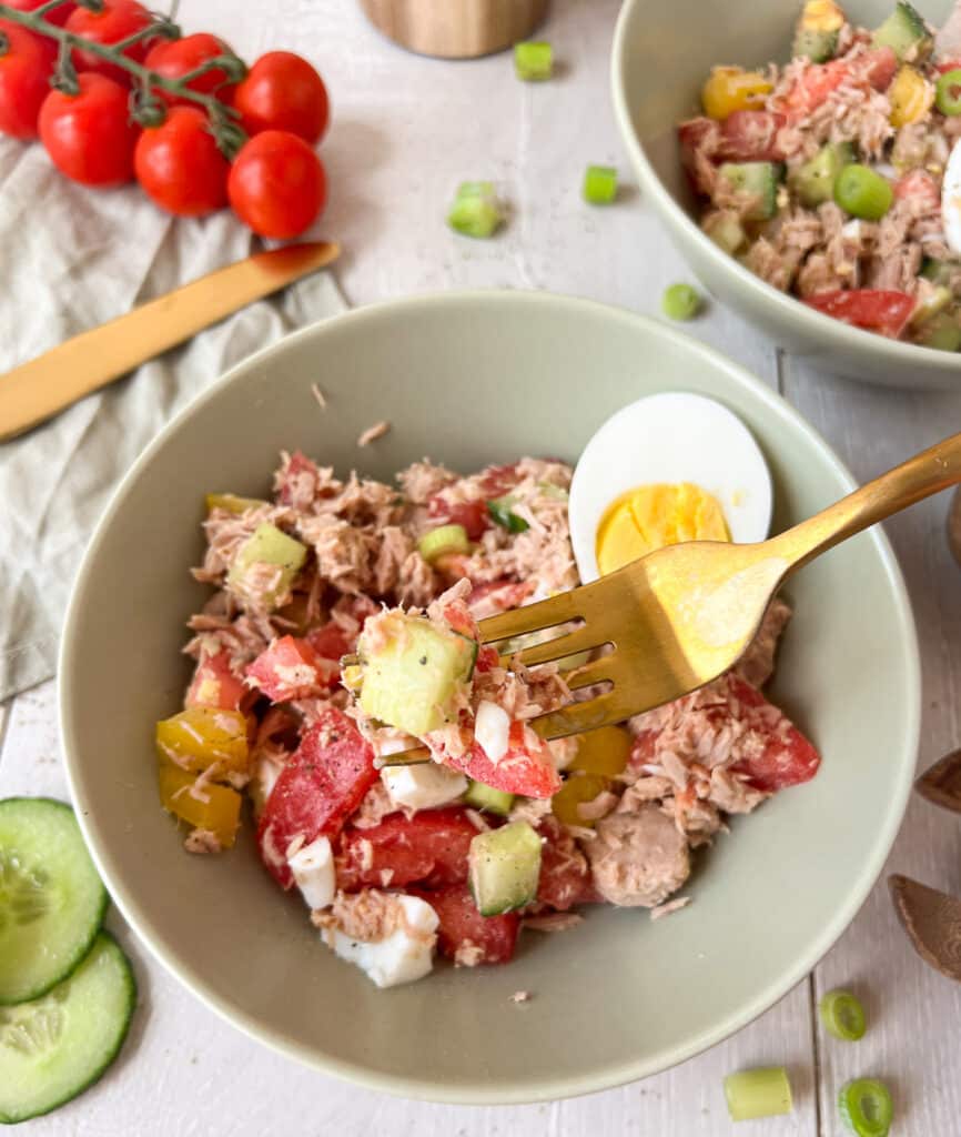 Thunfischsalat mit Gabel