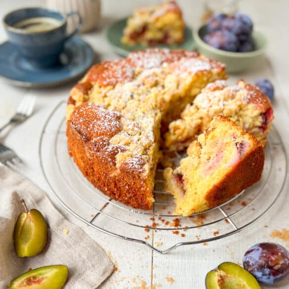 Zwetschgenkuchen aus Rührteig