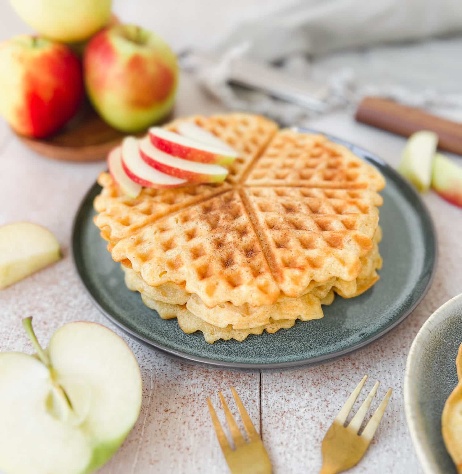 Apfelwaffeln- das einfache Rezept - Sheepysbakery