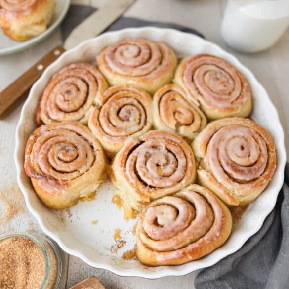 Vegane Zimtschnecken in Auflaufform