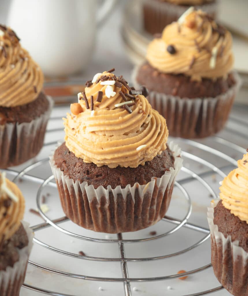 Caramel & Choc Cupcakes nah