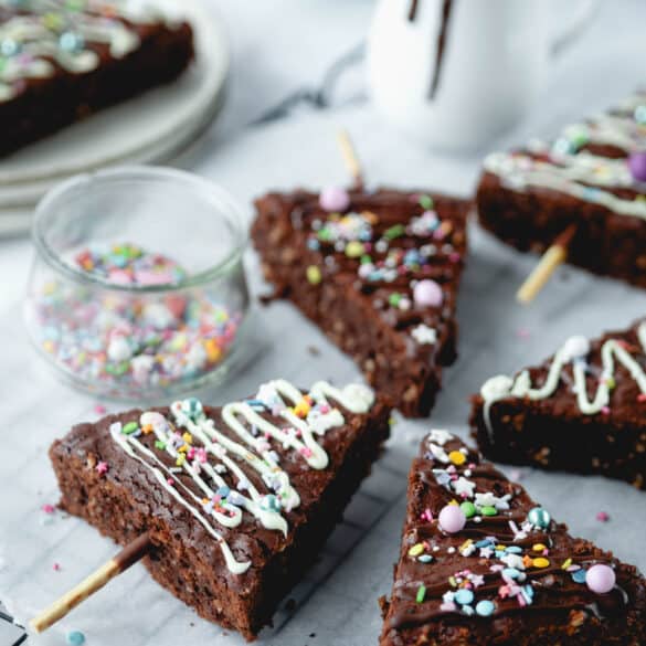 Brownie Weihnachtsbäume mit Deko