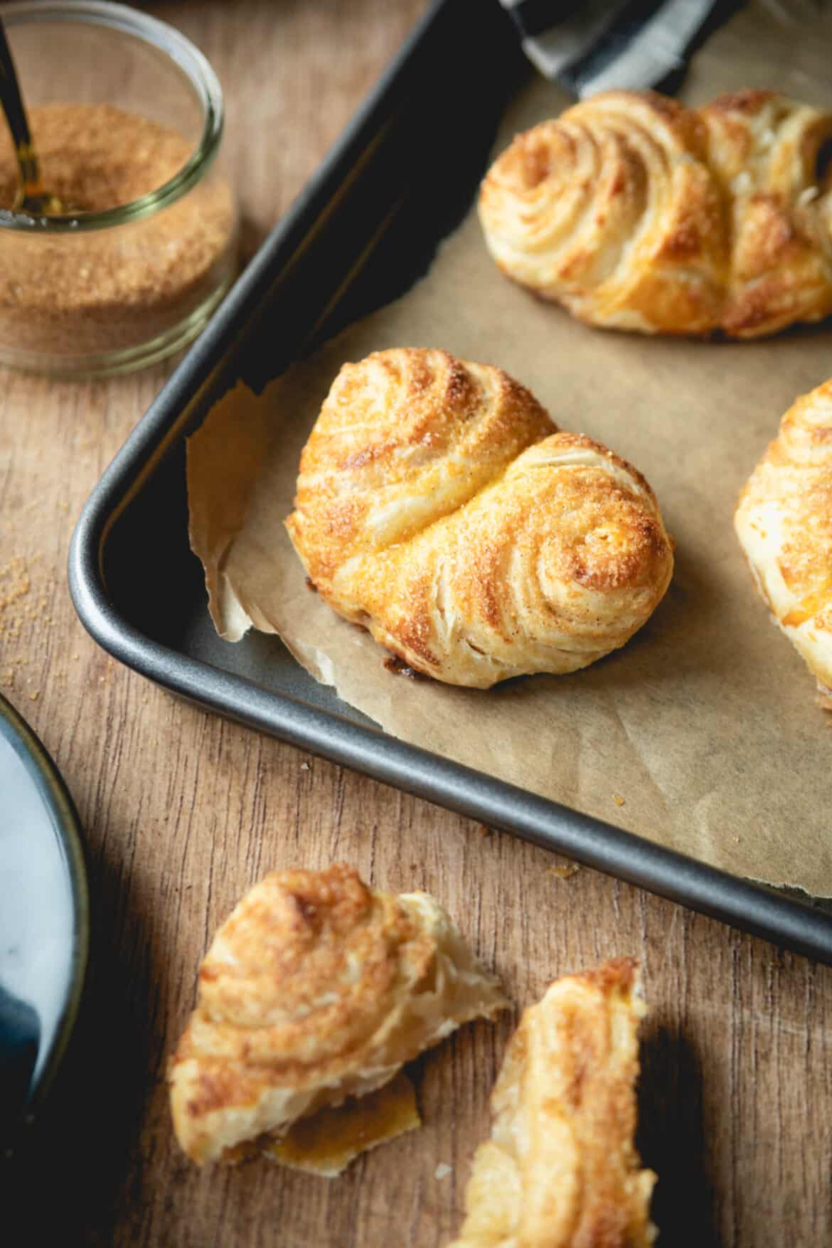 Schnelle Franzbrötchen mit Blätterteig - Sheepysbakery