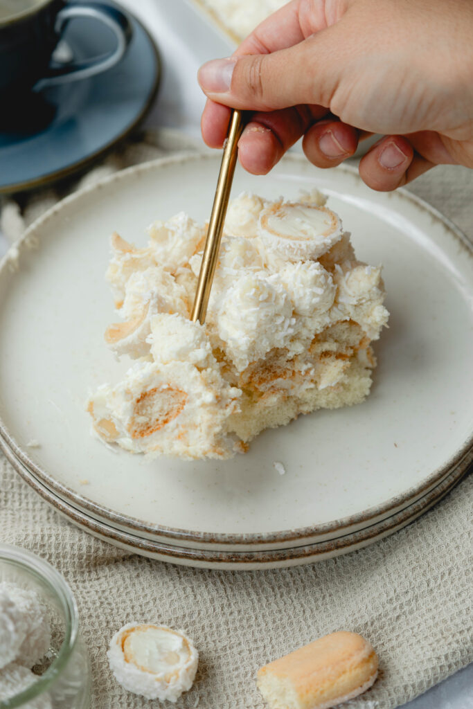 Kokostiramisu mit Gabel