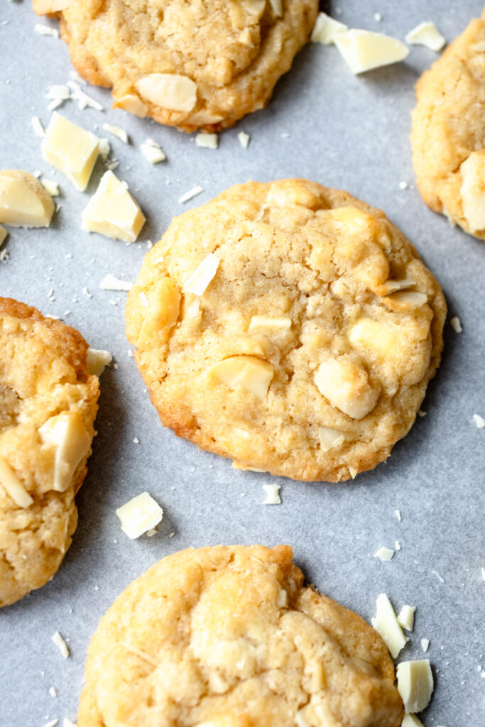 White Chocolate Macadamia Cookies nah