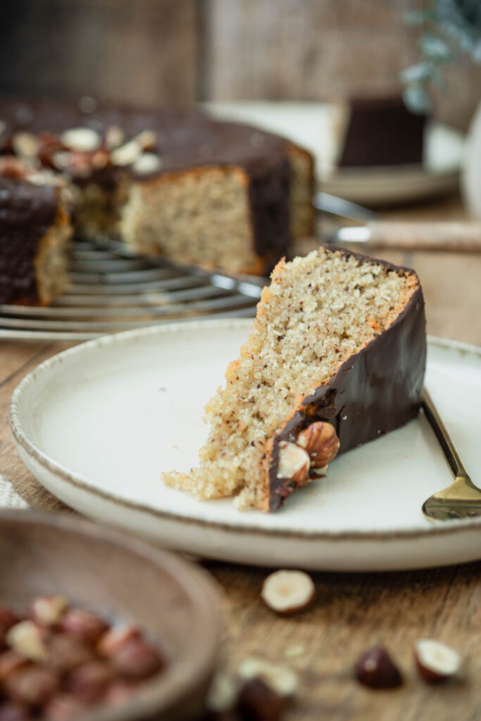 Nusskuchen ohne Mehl Stück