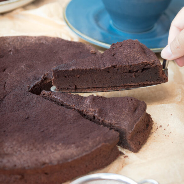 Tarte au Chocolat mit Kuchenheber